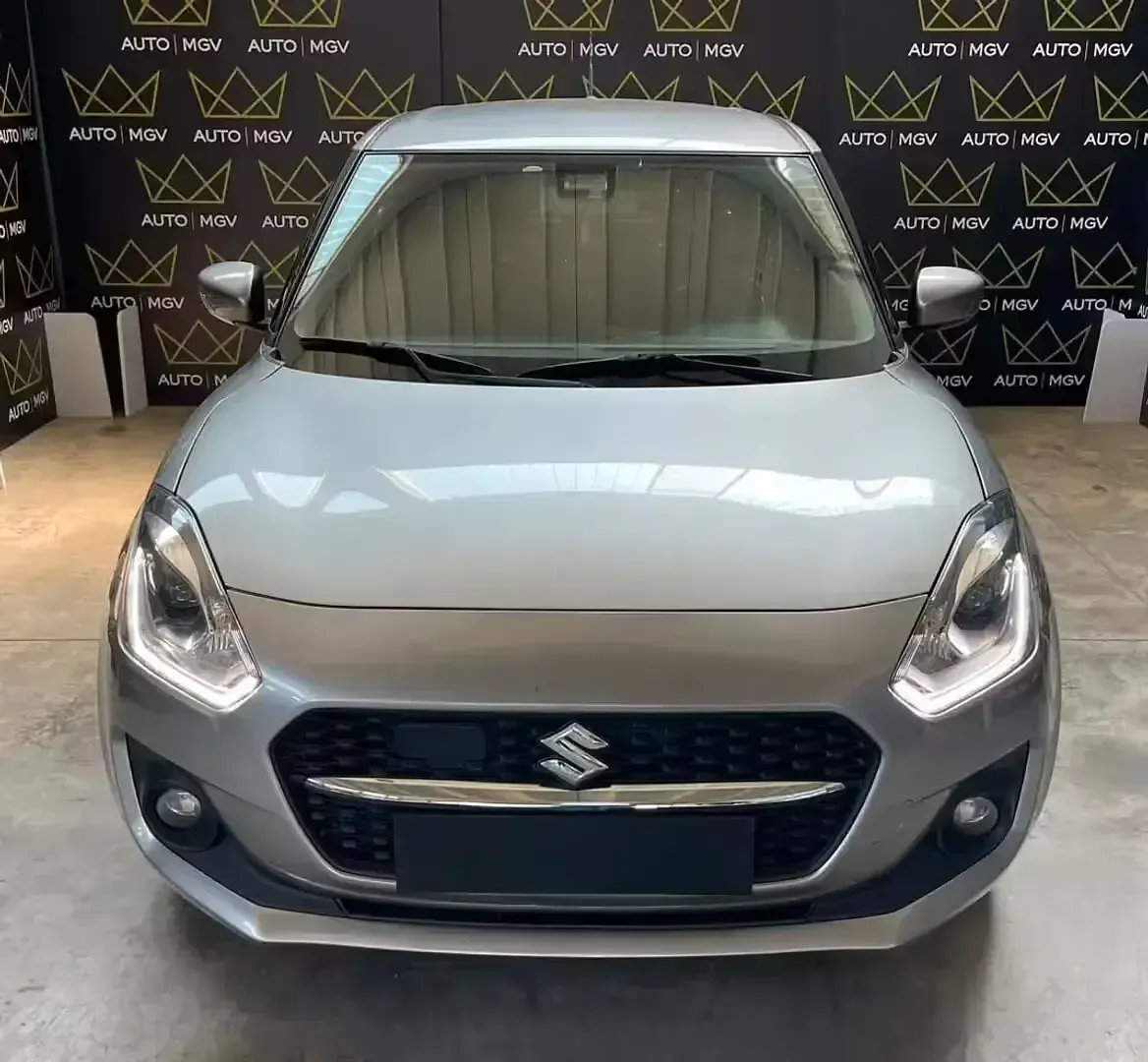 Usata Suzuki Swift Cool 82 CV (60 kW) 2021 Grigio Utilitaria
