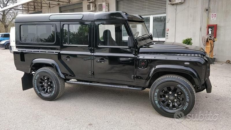 Occasion Land Rover Defender 68 ch (50 kW) 2006 Noir SUV