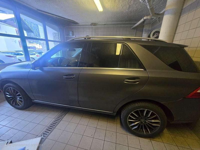 Usata Mercedes ML350 306 CV (225 kW) 2012 Nero SUV