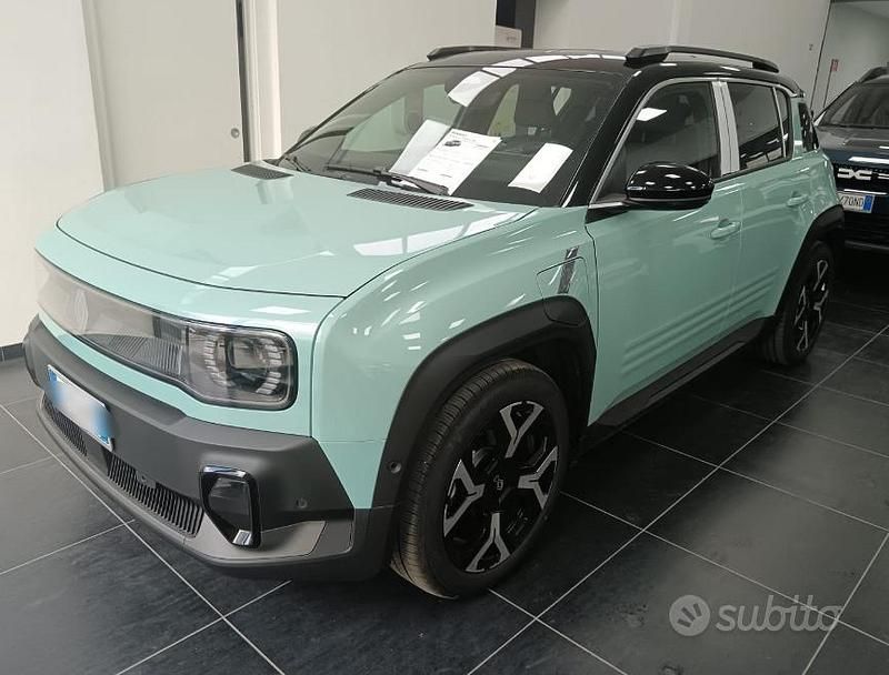 Nuova Renault 4 E-Tech 2025 Verde SUV