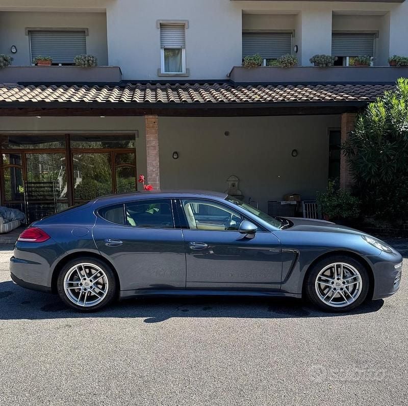 Usata Porsche Panamera 2013 Blu Coupé