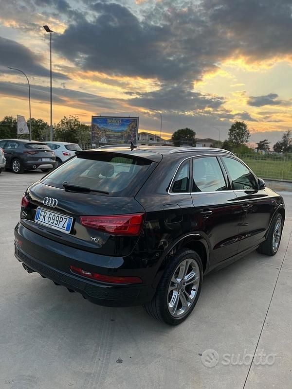 Usata Audi Q3 Young 120 CV (88 kW) 2018 Nero SUV