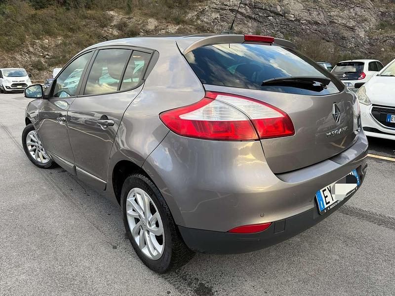 Usata Renault Mégane III LIMITED 110 CV (80 kW) 2015 Grigio