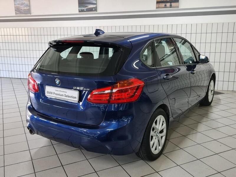 Usata BMW 225 Active Tourer iPerformance 224 CV (164 kW) 2021 Blu Monovolume