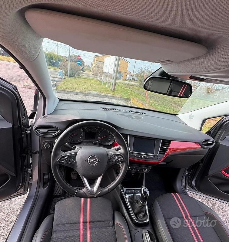 Usata Opel Crossland X GS Line 83 CV (61 kW) 2021 Grigio SUV