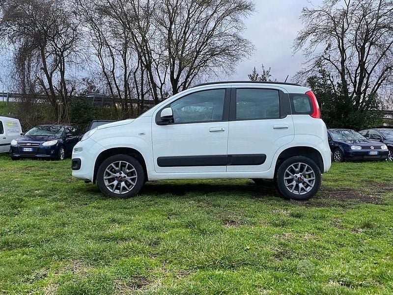 Usata Fiat Panda Lounge 84 CV (61 kW) 2020 Bianco Utilitaria