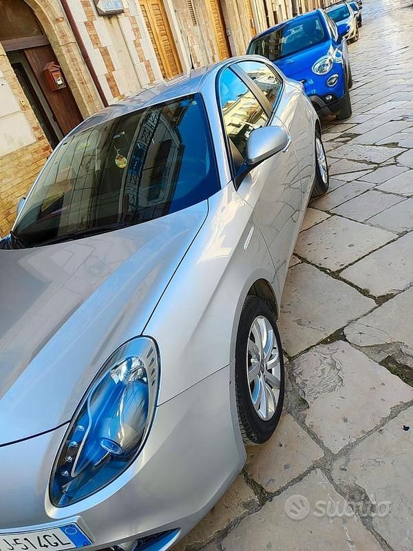 Usata Alfa Romeo Giulietta 120 CV (88 kW) 2017 Grigio Utilitaria