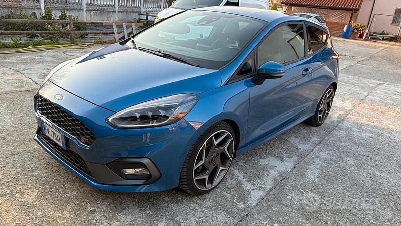 Usata Ford Fiesta ST 200 CV (147 kW) 2019 Blu Utilitaria