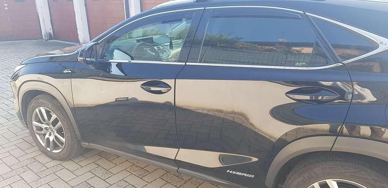 Usata Lexus NX300h 197 CV (144 kW) 2020 Nero SUV