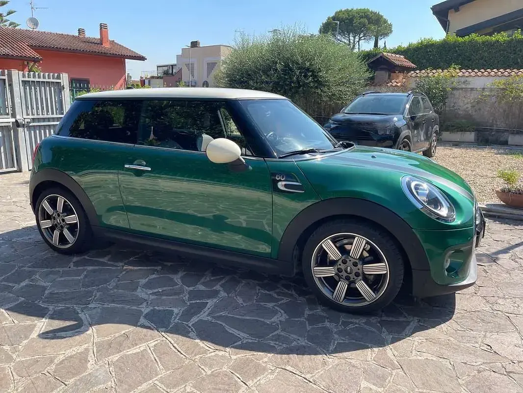 Usata Mini Cooper 136 CV (100 kW) 2019 Verde Utilitaria