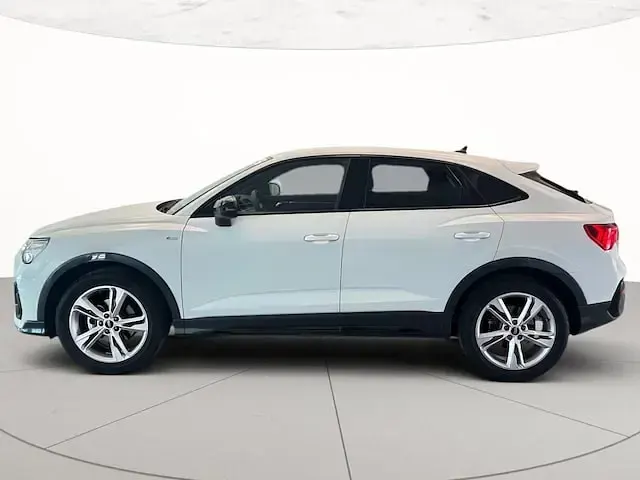 Usata Audi Q3 Sportback S-Line 150 CV (110 kW) 2025 Bianco ghiacciaio metallizzato SUV