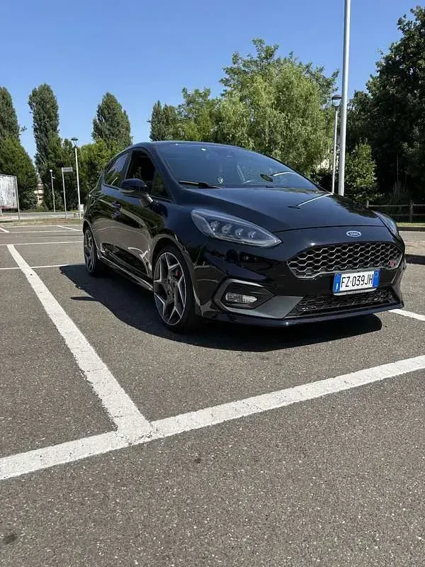 Usata Ford Fiesta ST 200 CV (147 kW) 2019 Nero Utilitaria