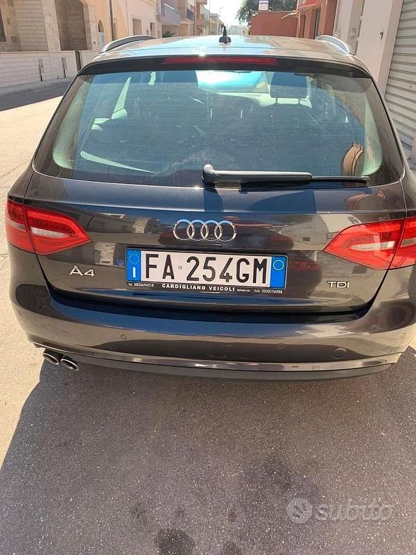 Usata Audi A4 150 CV (110 kW) 2015 Nero Station wagon