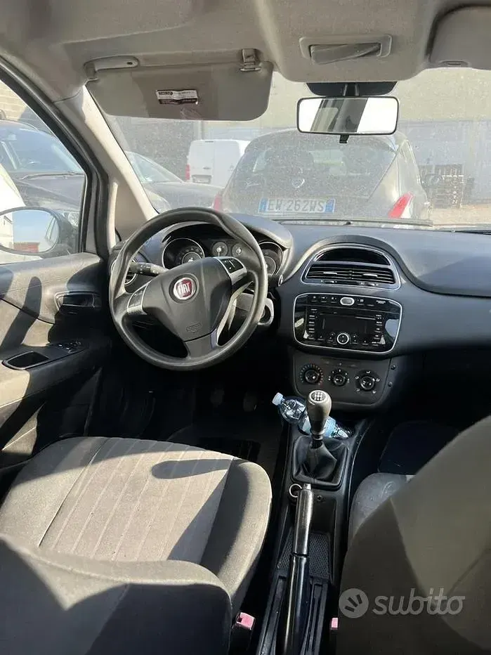 Usata Fiat Punto 2018 Grigio Utilitaria