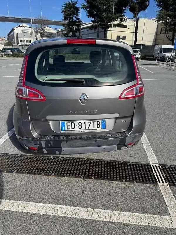 Usata Renault Scenic E-Tech 110 CV (80 kW) 2011 Station wagon