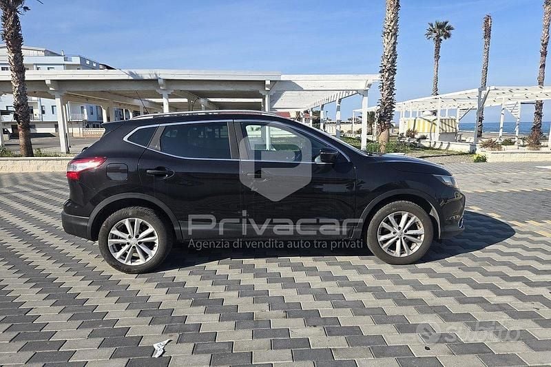 Usata Nissan Qashqai Acenta 110 CV (80 kW) 2016 Nero SUV