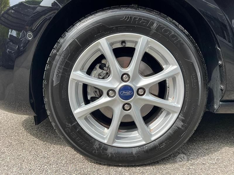 Begagnad Ford Fiesta Titanium S 125 HK (91 kW) 2020 Svart Halvkombi