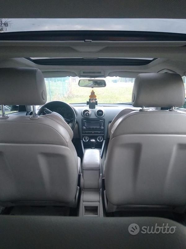 Nero Usata 2010 Audi A3 Tre volumi | 5300 € (Buon prezzo) - Immagine 1/4