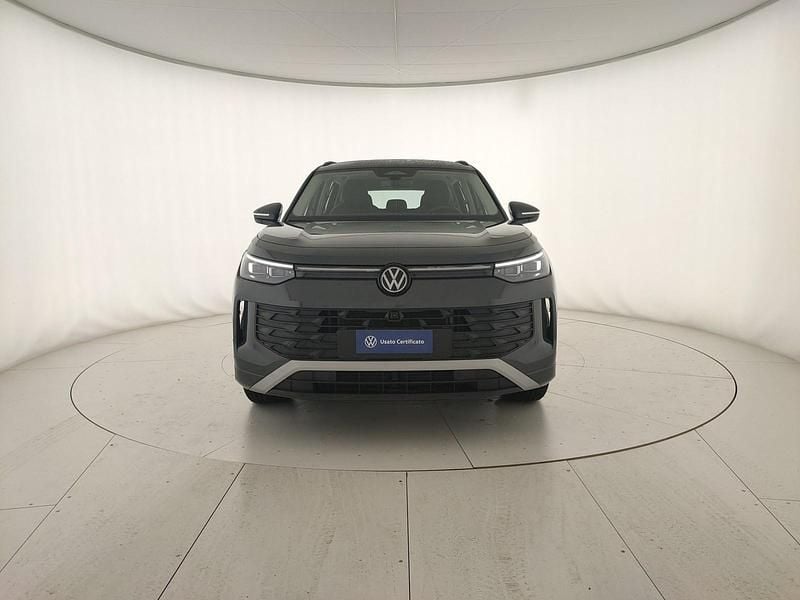 Begagnad VW Tayron Life 193 HK (141 kW) 2025 Grå SUV