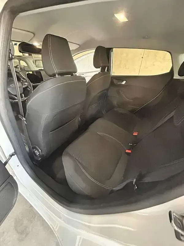 Usata Ford Fiesta Titanium 86 CV (63 kW) 2019 Bianco Utilitaria