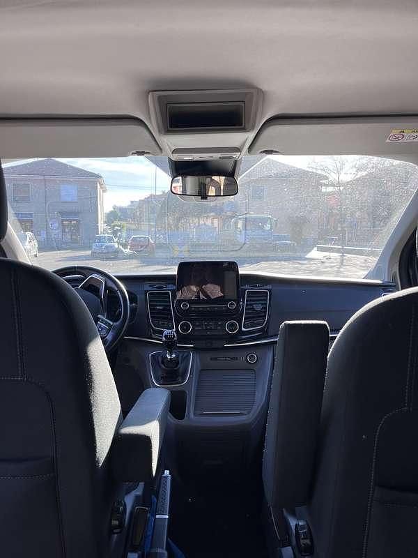 Usata Ford Tourneo Custom 150 CV (110 kW) 2020 Nero Furgone