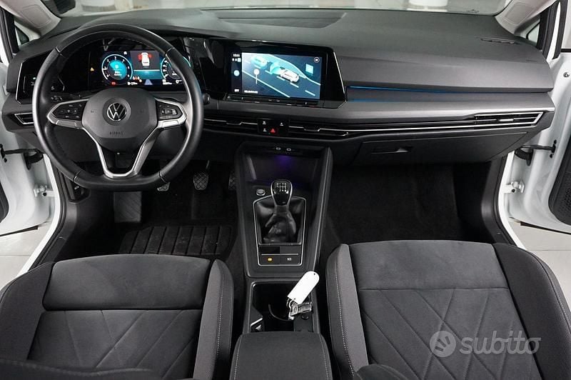 Brugt VW Golf VIII 116 HK (85 kW) 2021 Hvid Stationcar
