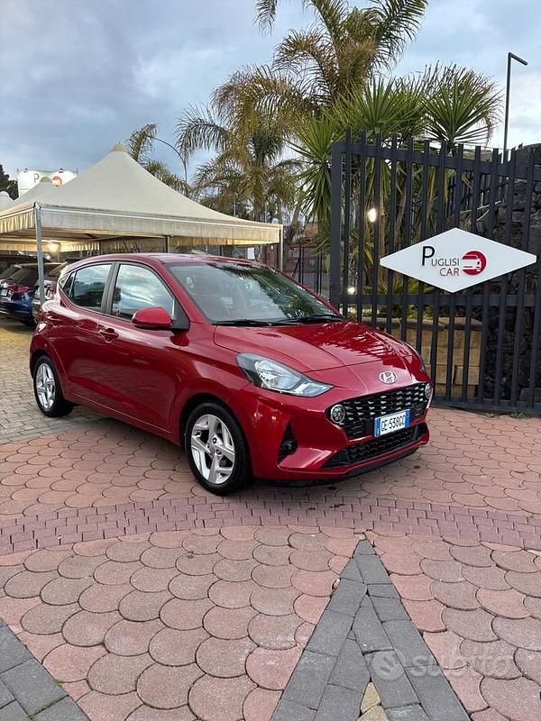 Usata Hyundai i10 Advanced 67 CV (49 kW) 2021 Rosso Utilitaria