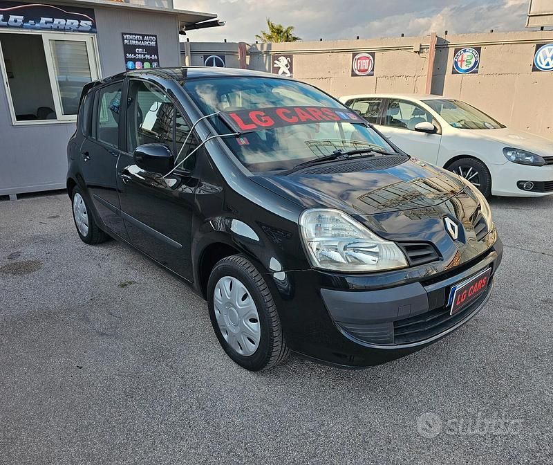 Nero Usata 2008 Renault Modus Dynamique Monovolume | 2499 € (Ottimo prezzo) - Immagine 1/4