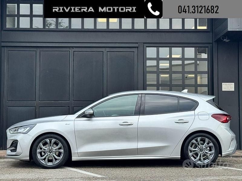 Usata Ford Focus ST 116 CV (85 kW) 2025 Grigio Berlina