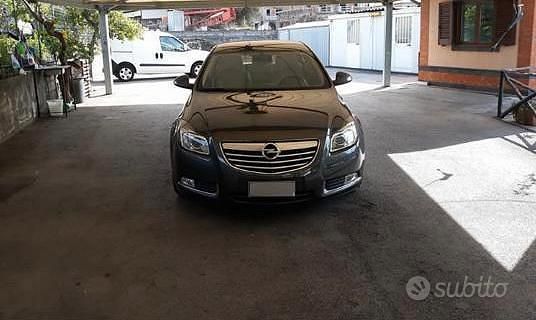 Gebraucht Opel Insignia 160 PS (117 kW) 2011 Braun Limousine