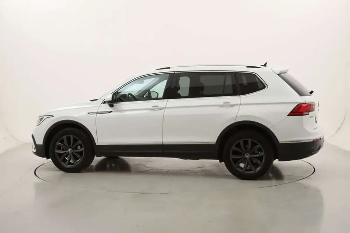 Usata VW Tiguan Life 150 CV (110 kW) 2022 Bianco SUV