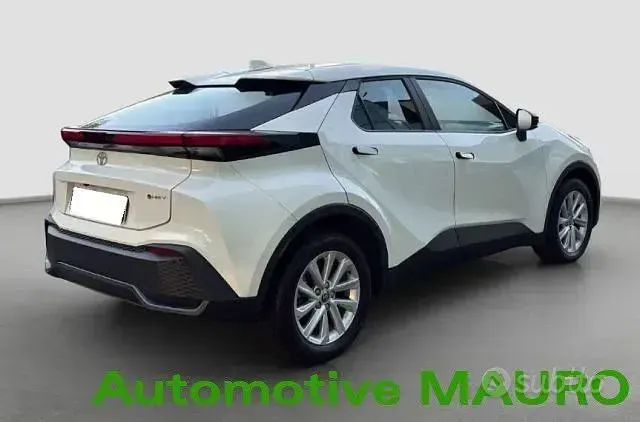 Usata Toyota C-HR Trend 98 CV (72 kW) 2024 Bianco SUV