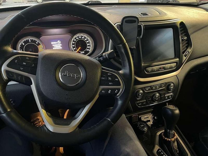 Usata Jeep Cherokee Limited 170 CV (125 kW) 2015 Grigio SUV