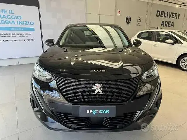 Usata Peugeot 2008 Active 110 CV (80 kW) 2021 Nero SUV