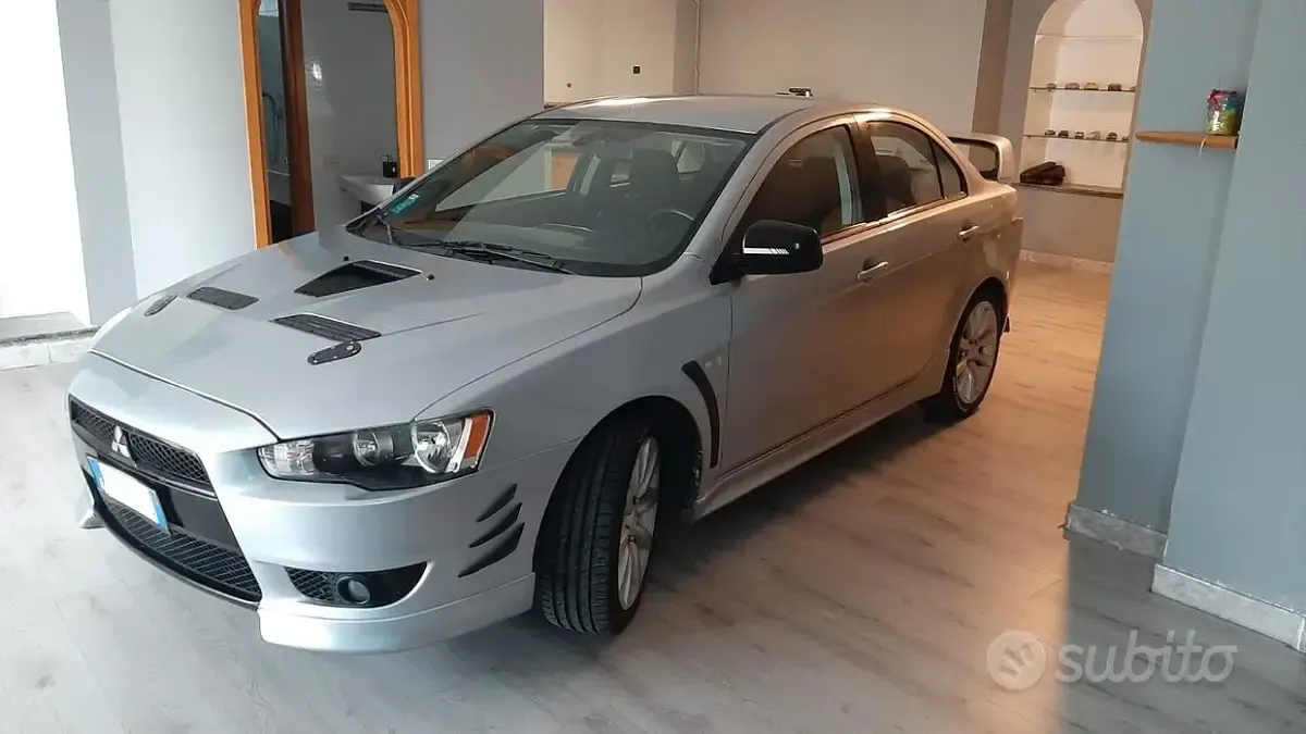 Usata Mitsubishi Lancer 2010 Grigio Berlina