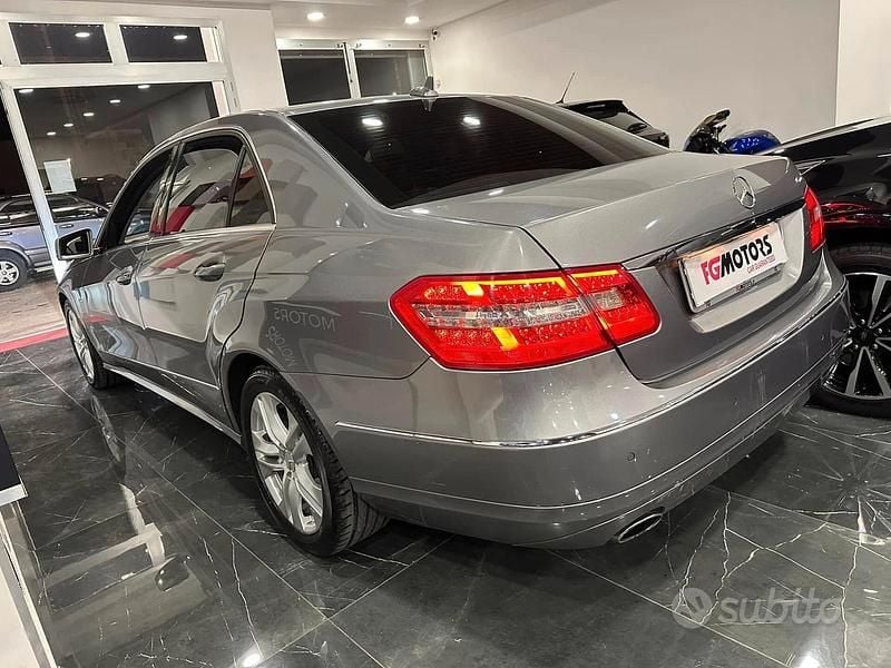 Gebraucht Mercedes E350 Elegance 231 PS (169 kW) 2012 Grau Limousine