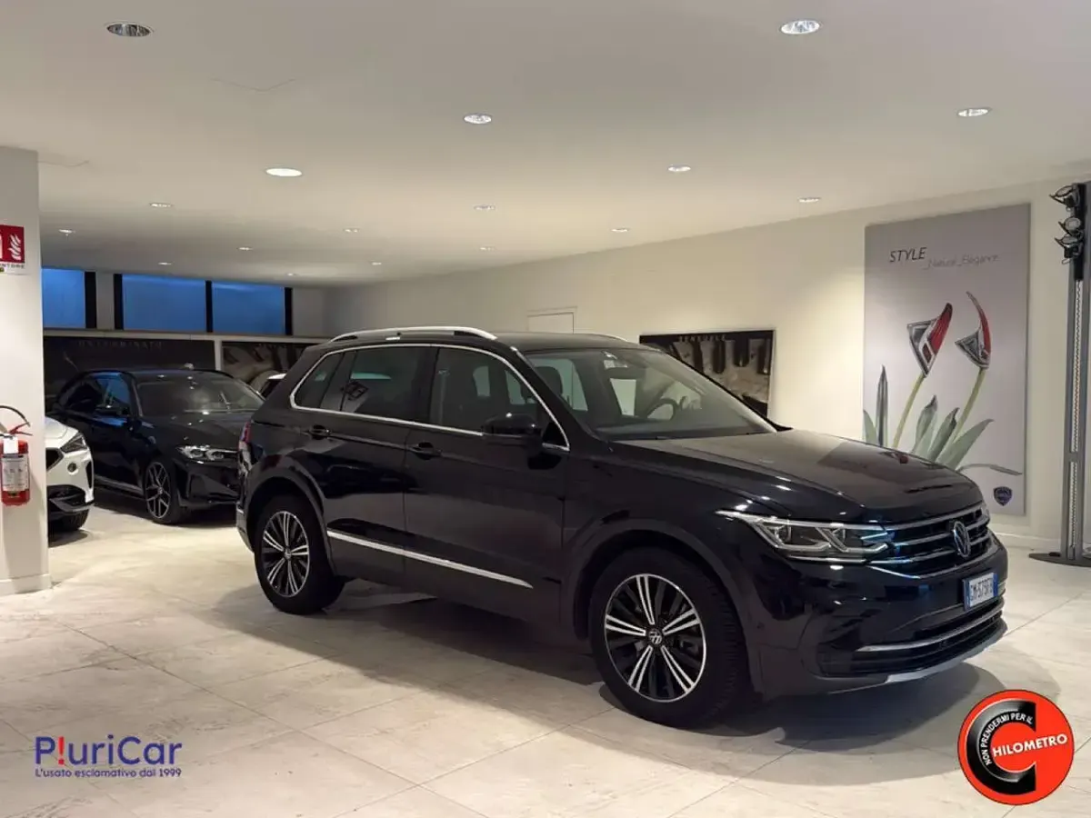 Usata VW Tiguan Elegance 150 CV (110 kW) 2022 Nero SUV