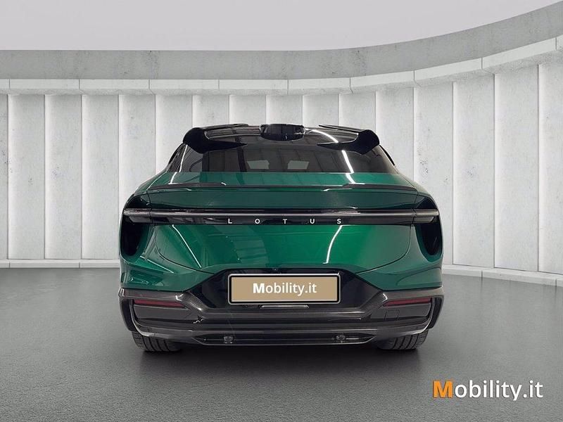 Nuova Lotus Eletre 675 kW (918 CV) 2025 Verde SUV