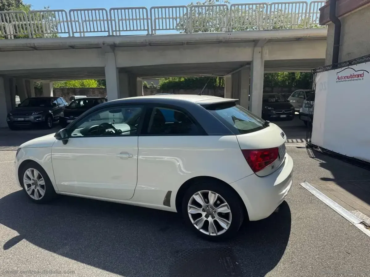 Usata Audi A1 Ambition 86 CV (63 kW) 2011 Bianco Utilitaria
