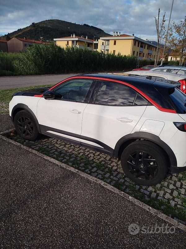 Usata Opel Mokka 131 CV (96 kW) 2022 Bianco SUV
