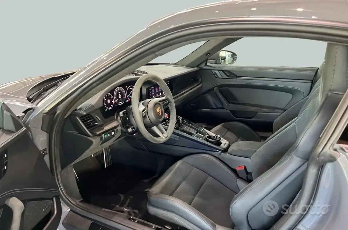 Nuova Porsche 911 Carrera GTS 541 CV (397 kW) 2025 Grigio Coupé