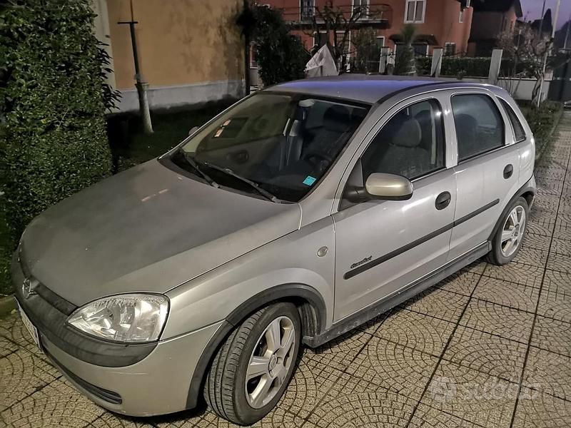 Usata Opel Corsa 2001 Utilitaria