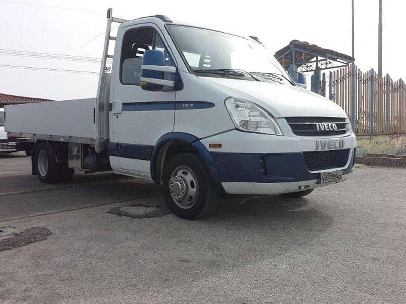 Usata Iveco Daily 179 CV (131 kW) 2007 Bianco Berlina