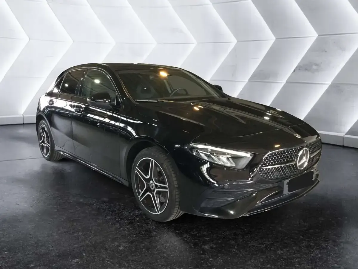 Usata Mercedes A250 AMG line 218 CV (160 kW) 2025 Nero Berlina