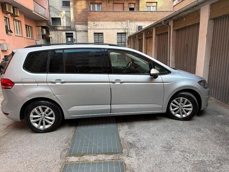 Usata VW Touran Business 110 CV (80 kW) 2015 Grigio Monovolume