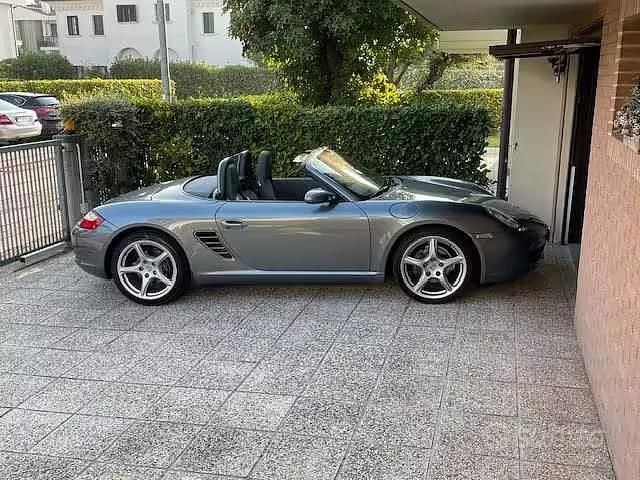Usata Porsche Boxster 240 CV (176 kW) 2005 Grigio Cabrio