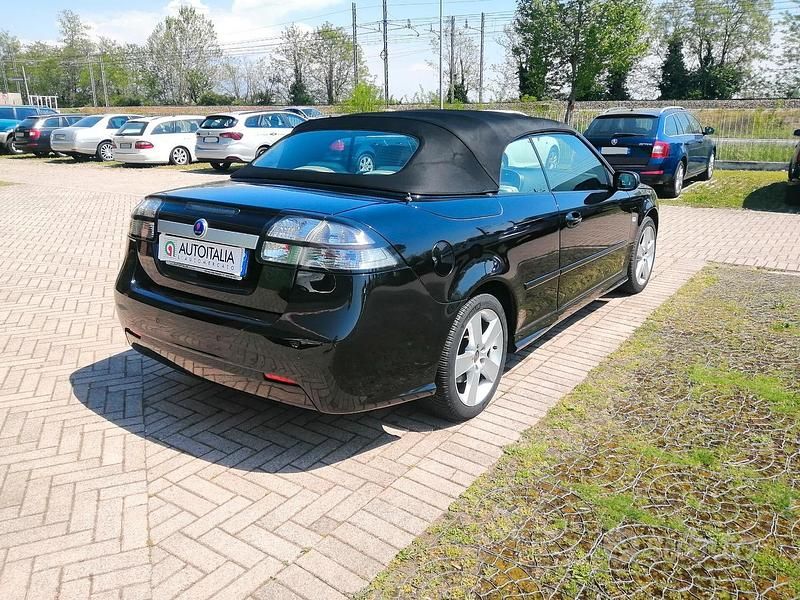 Usata Saab 9-3 Cabriolet Vector 150 CV (110 kW) 2008 Nero Cabrio