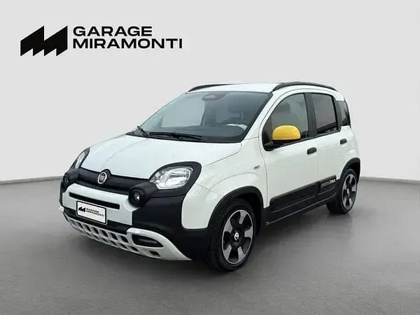 Usata Fiat Panda Cross Cross 69 CV (50 kW) 2025 Utilitaria