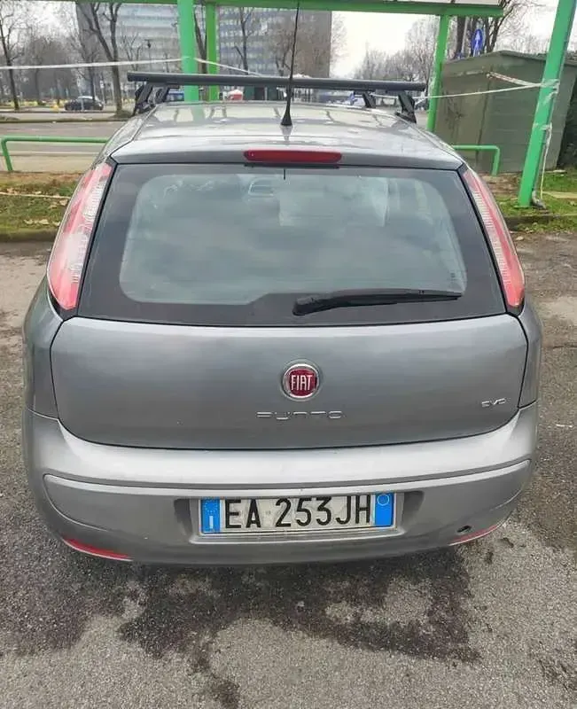Usata Fiat Grande Punto 77 CV (56 kW) 2010 Utilitaria