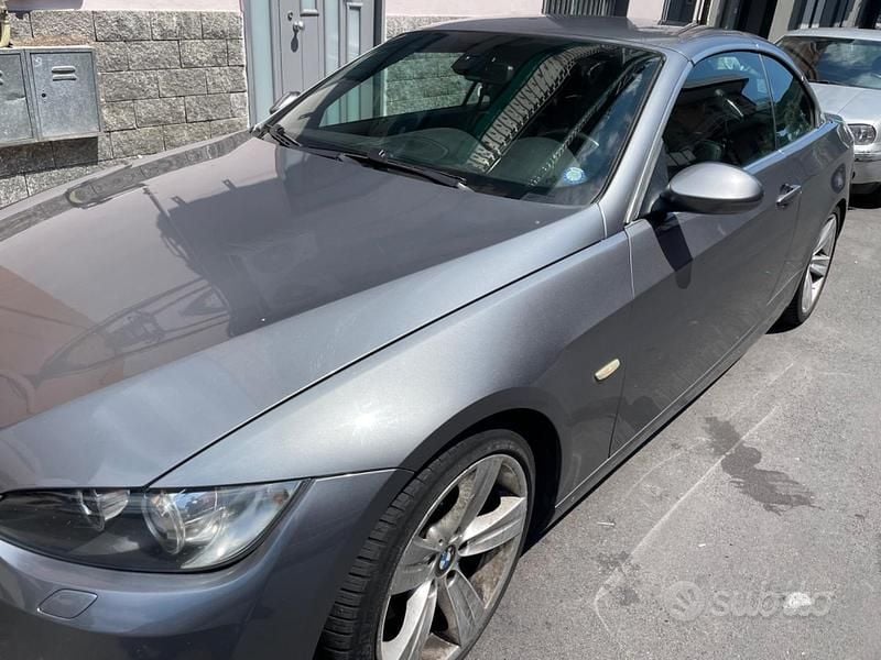 Begagnad BMW 330 Cabriolet 231 HK (169 kW) 2007 Grå Cab